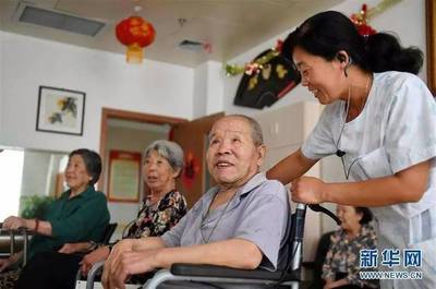 動(dòng)態(tài) | 人工智能、一帶一路 天大人兩會(huì)關(guān)鍵詞中的養(yǎng)老服務(wù)新視角